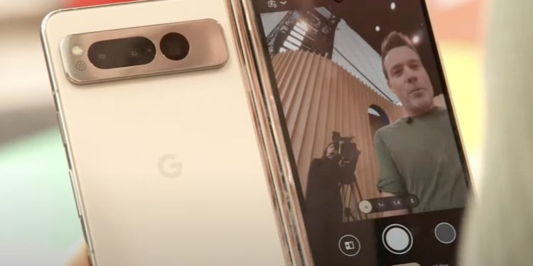 La fuite du Google Pixel Fold 2 laisse entrevoir des changements inquiétants, un design discutable.