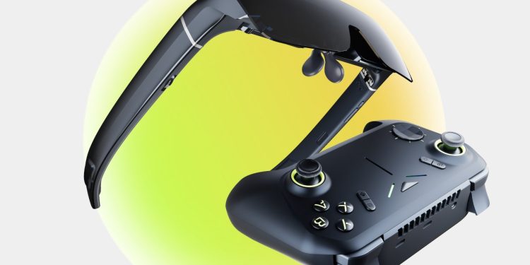 TECNO combine des lunettes AR et un ordinateur de poche Windows pour créer une nouvelle expérience de jeu.