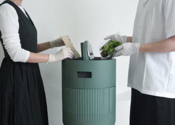 Le concept de bac de compostage alimentaire transforme les déchets alimentaires et le carton en engrais