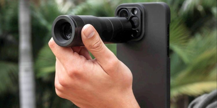 Le nouvel objectif Sandmarc pour iPhone offre un zoom optique 6x et une molette de mise au point réglable.