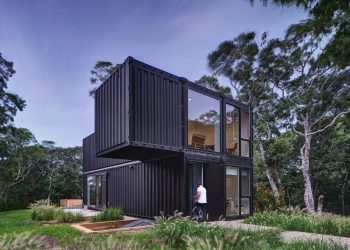 Découvrez l’Ascension Fascinante des Maisons Préfabriquées en Conteneurs : Une Révolution Architecturale Empilable !